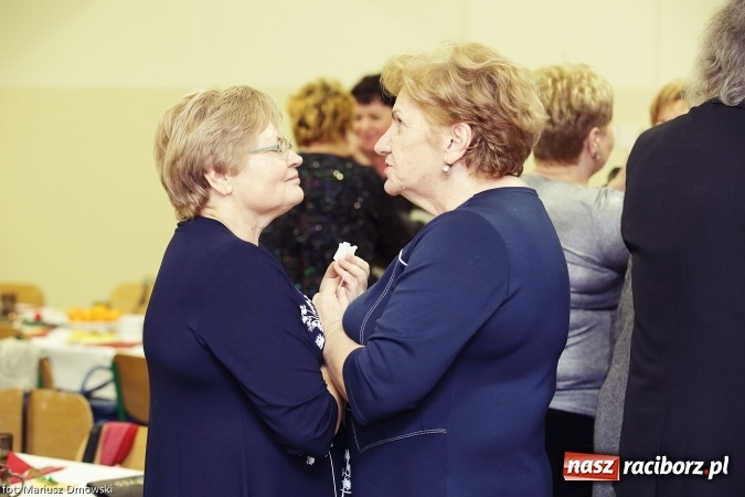 Zdjęcie w galerii na portalu naszraciborz.pl: Słuchacze Uniwersytetu III Wieku już w świątecznych nastrojach wiadomości z regionu