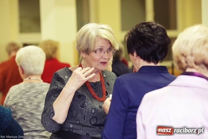 Zdjęcie w galerii na portalu naszraciborz.pl: Słuchacze Uniwersytetu III Wieku już w świątecznych nastrojach wiadomości z regionu
