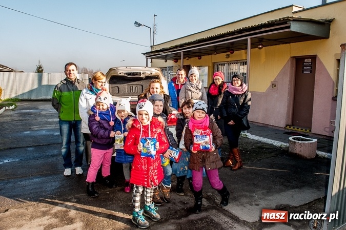Zdjęcie w galerii na portalu naszraciborz.pl: Warto pomagać! Wielkie serca uczniów raciborskiej Szkoły Podstawowej nr 13  wiadomości z regionu