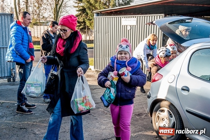 Zdjęcie w galerii na portalu naszraciborz.pl: Warto pomagać! Wielkie serca uczniów raciborskiej Szkoły Podstawowej nr 13  wiadomości z regionu