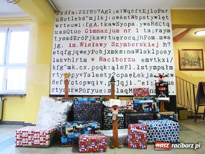 Zdjęcie w galerii na portalu naszraciborz.pl: Gimnazjum nr 1 w Raciborzu także włączyło się do Szlachetnej Paczki wiadomości z regionu