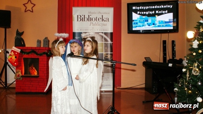 Zdjęcie w galerii na portalu naszraciborz.pl: Przedszkolaki kolędowały na Międzyprzedszkolnym Przeglądzie Kolęd w bibliotece wiadomości z regionu