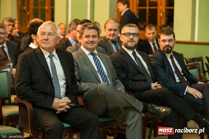 Zdjęcie w galerii na portalu naszraciborz.pl: Świat odchodzi od węgla. Rafako musi się zmieniać! Spotkanie wigilijne i podsumowanie roku w największej raciborskiej spółce wiadomości z regionu