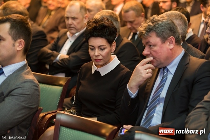 Zdjęcie w galerii na portalu naszraciborz.pl: Świat odchodzi od węgla. Rafako musi się zmieniać! Spotkanie wigilijne i podsumowanie roku w największej raciborskiej spółce wiadomości z regionu