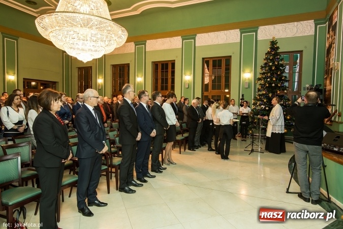 Zdjęcie w galerii na portalu naszraciborz.pl: Świat odchodzi od węgla. Rafako musi się zmieniać! Spotkanie wigilijne i podsumowanie roku w największej raciborskiej spółce wiadomości z regionu