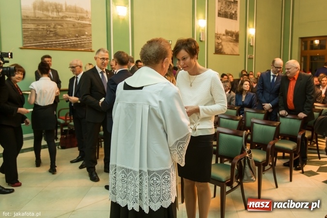 Zdjęcie w galerii na portalu naszraciborz.pl: Świat odchodzi od węgla. Rafako musi się zmieniać! Spotkanie wigilijne i podsumowanie roku w największej raciborskiej spółce wiadomości z regionu