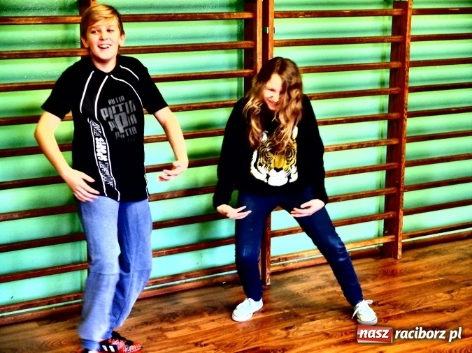 Zdjęcie w galerii na portalu naszraciborz.pl: Warsztaty aktorskie z Roksaną Lewak w Kuźni Raciborskiej  wiadomości z regionu