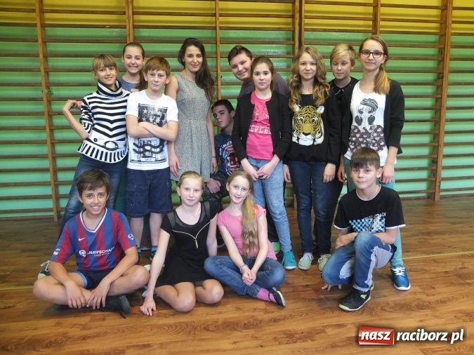 Zdjęcie w galerii na portalu naszraciborz.pl: Warsztaty aktorskie z Roksaną Lewak w Kuźni Raciborskiej  wiadomości z regionu