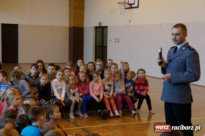 Zdjęcie w galerii na portalu naszraciborz.pl: O narkotykach i dopalaczach z uczniami w Markowicach  wiadomości z regionu