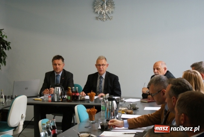 Zdjęcie w galerii na portalu naszraciborz.pl: Posiedzenie Konsultacyjnej Rady Gospodarczej przy Prezydencie  wiadomości z regionu