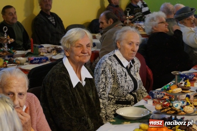 Zdjęcie w galerii na portalu naszraciborz.pl: Razem smakuje lepiej! GOPS w Nędzy zaprosił mieszkańców na wspólną wigilię  wiadomości z regionu