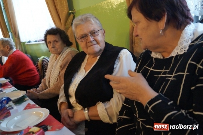 Zdjęcie w galerii na portalu naszraciborz.pl: Razem smakuje lepiej! GOPS w Nędzy zaprosił mieszkańców na wspólną wigilię  wiadomości z regionu