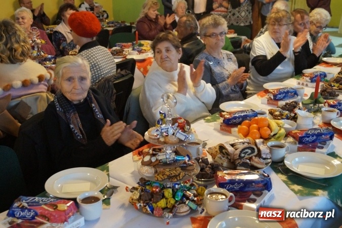 Zdjęcie w galerii na portalu naszraciborz.pl: Razem smakuje lepiej! GOPS w Nędzy zaprosił mieszkańców na wspólną wigilię  wiadomości z regionu