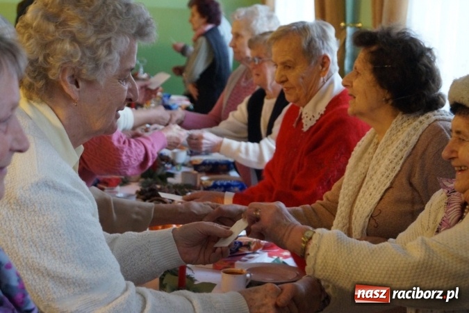 Zdjęcie w galerii na portalu naszraciborz.pl: Razem smakuje lepiej! GOPS w Nędzy zaprosił mieszkańców na wspólną wigilię  wiadomości z regionu
