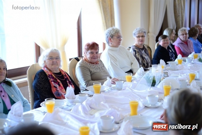 Zdjęcie w galerii na portalu naszraciborz.pl: Przy wigilijnym stole w krzanowickiej Perle wiadomości z regionu
