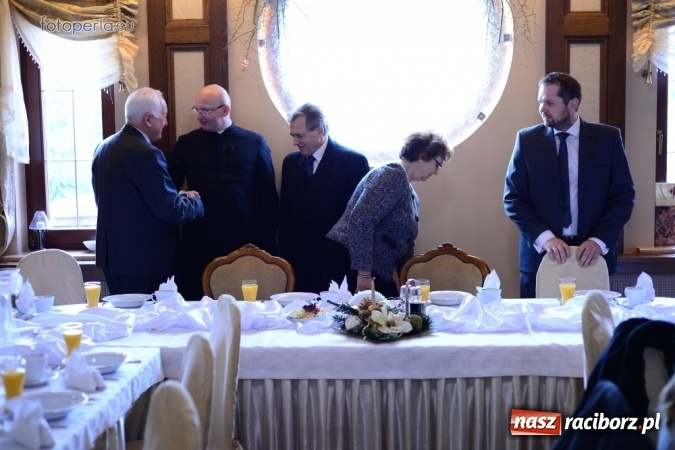 Zdjęcie w galerii na portalu naszraciborz.pl: Przy wigilijnym stole w krzanowickiej Perle wiadomości z regionu