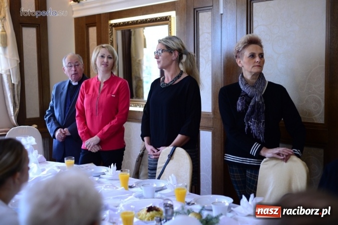 Zdjęcie w galerii na portalu naszraciborz.pl: Przy wigilijnym stole w krzanowickiej Perle wiadomości z regionu