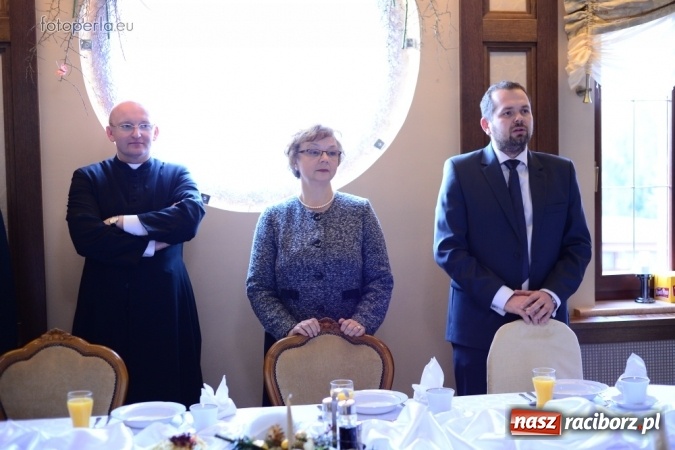 Zdjęcie w galerii na portalu naszraciborz.pl: Przy wigilijnym stole w krzanowickiej Perle wiadomości z regionu