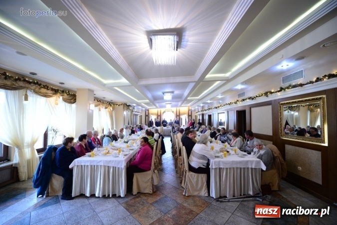 Zdjęcie w galerii na portalu naszraciborz.pl: Przy wigilijnym stole w krzanowickiej Perle wiadomości z regionu