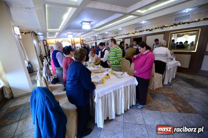 Zdjęcie w galerii na portalu naszraciborz.pl: Przy wigilijnym stole w krzanowickiej Perle wiadomości z regionu