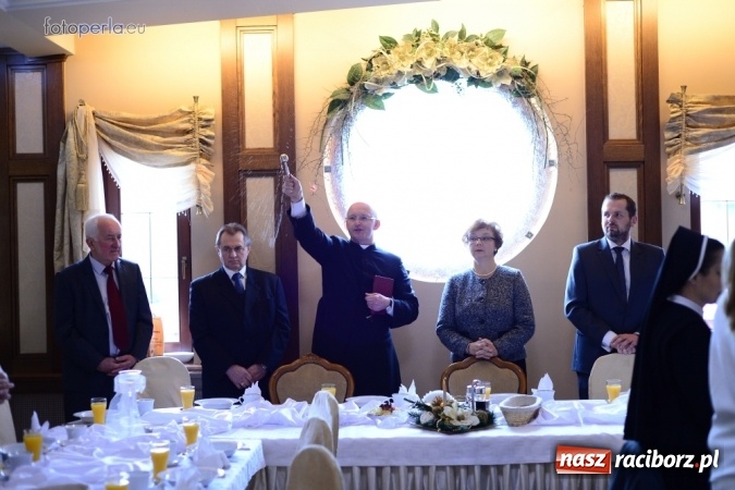 Zdjęcie w galerii na portalu naszraciborz.pl: Przy wigilijnym stole w krzanowickiej Perle wiadomości z regionu