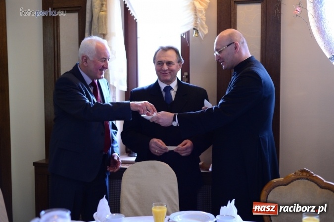 Zdjęcie w galerii na portalu naszraciborz.pl: Przy wigilijnym stole w krzanowickiej Perle wiadomości z regionu