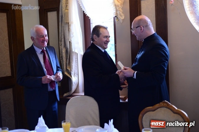 Zdjęcie w galerii na portalu naszraciborz.pl: Przy wigilijnym stole w krzanowickiej Perle wiadomości z regionu