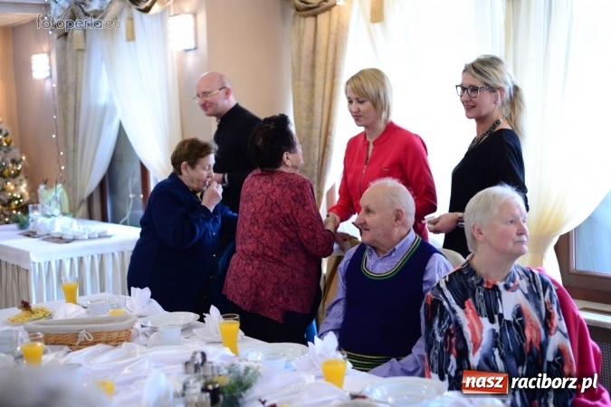 Zdjęcie w galerii na portalu naszraciborz.pl: Przy wigilijnym stole w krzanowickiej Perle wiadomości z regionu