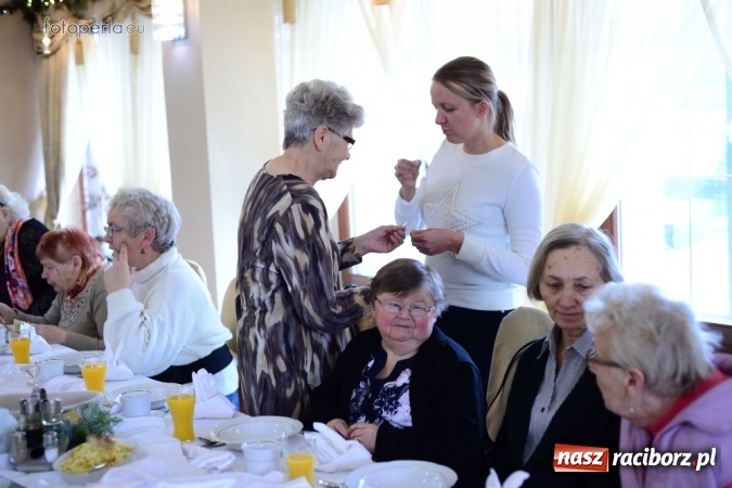 Zdjęcie w galerii na portalu naszraciborz.pl: Przy wigilijnym stole w krzanowickiej Perle wiadomości z regionu