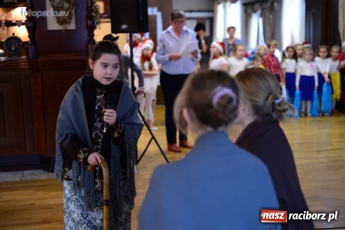 Zdjęcie w galerii na portalu naszraciborz.pl: Przy wigilijnym stole w krzanowickiej Perle wiadomości z regionu