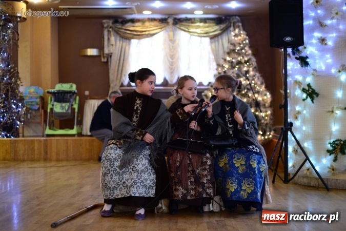 Zdjęcie w galerii na portalu naszraciborz.pl: Przy wigilijnym stole w krzanowickiej Perle wiadomości z regionu