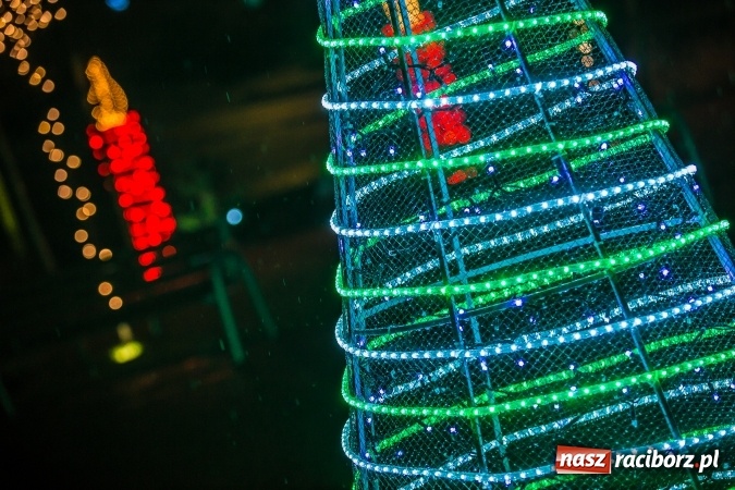 Zdjęcie w galerii na portalu naszraciborz.pl: Centrum Pietrowic Wielkich ustrojone na święta - zobacz zdjęcia wiadomości z regionu
