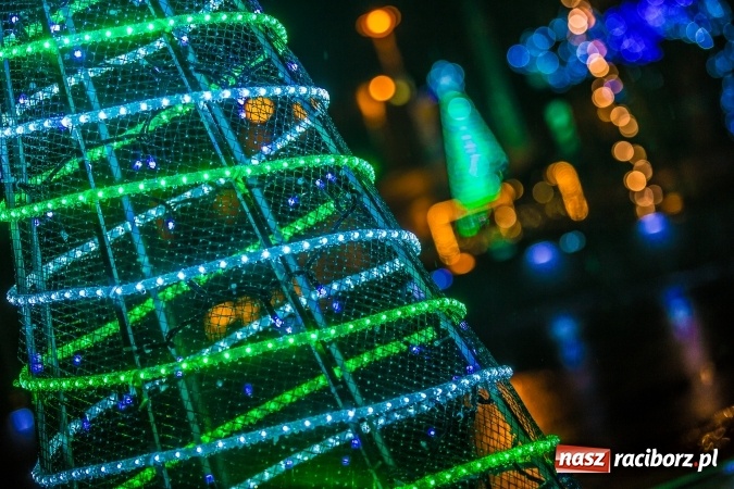 Zdjęcie w galerii na portalu naszraciborz.pl: Centrum Pietrowic Wielkich ustrojone na święta - zobacz zdjęcia wiadomości z regionu