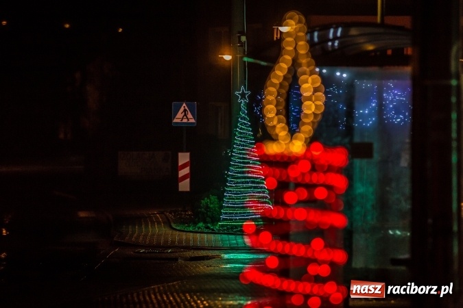 Zdjęcie w galerii na portalu naszraciborz.pl: Centrum Pietrowic Wielkich ustrojone na święta - zobacz zdjęcia wiadomości z regionu