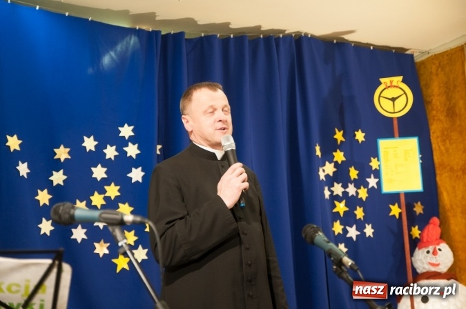 Zdjęcie w galerii na portalu naszraciborz.pl: A wczora z wieczora… odbyły się jasełka w SP 18  wiadomości z regionu