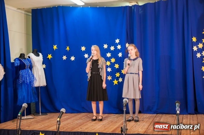 Zdjęcie w galerii na portalu naszraciborz.pl: A wczora z wieczora… odbyły się jasełka w SP 18  wiadomości z regionu