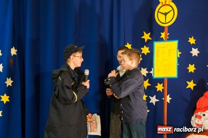 Zdjęcie w galerii na portalu naszraciborz.pl: A wczora z wieczora… odbyły się jasełka w SP 18  wiadomości z regionu