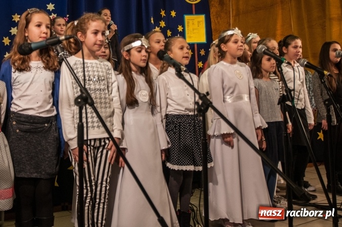 Zdjęcie w galerii na portalu naszraciborz.pl: A wczora z wieczora… odbyły się jasełka w SP 18  wiadomości z regionu