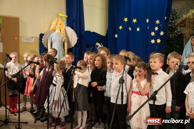 Zdjęcie w galerii na portalu naszraciborz.pl: A wczora z wieczora… odbyły się jasełka w SP 18  wiadomości z regionu