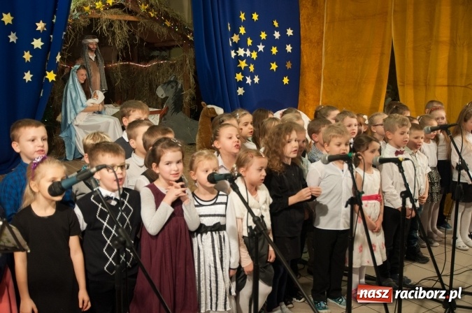 Zdjęcie w galerii na portalu naszraciborz.pl: A wczora z wieczora… odbyły się jasełka w SP 18  wiadomości z regionu