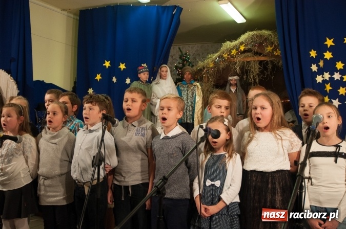 Zdjęcie w galerii na portalu naszraciborz.pl: A wczora z wieczora… odbyły się jasełka w SP 18  wiadomości z regionu