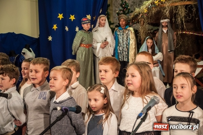 Zdjęcie w galerii na portalu naszraciborz.pl: A wczora z wieczora… odbyły się jasełka w SP 18  wiadomości z regionu