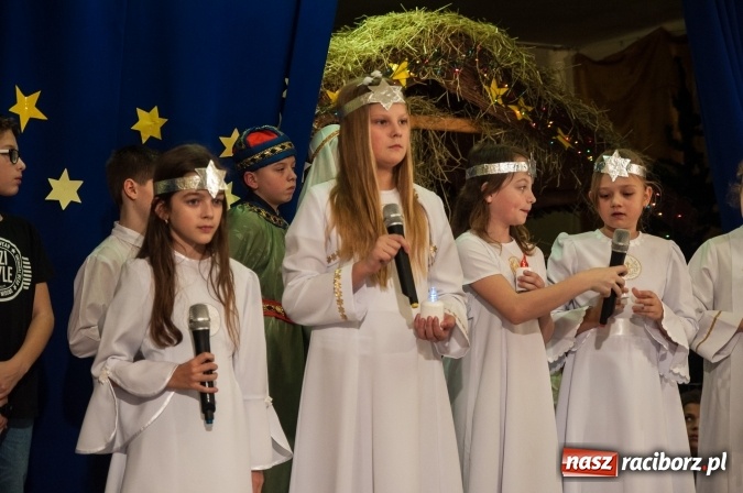 Zdjęcie w galerii na portalu naszraciborz.pl: A wczora z wieczora… odbyły się jasełka w SP 18  wiadomości z regionu