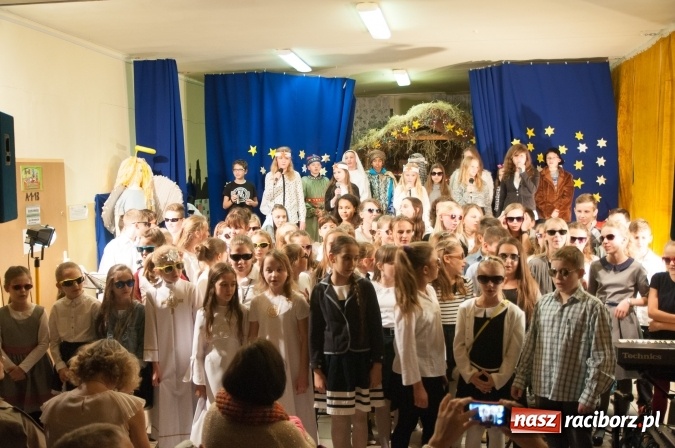 Zdjęcie w galerii na portalu naszraciborz.pl: A wczora z wieczora… odbyły się jasełka w SP 18  wiadomości z regionu