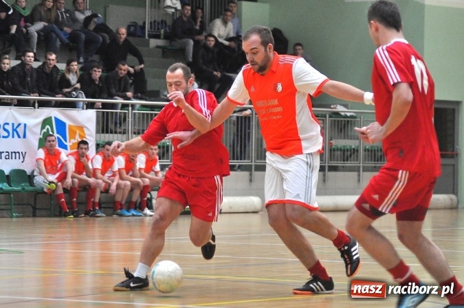 Zdjęcie w galerii na portalu naszraciborz.pl: Hit drugiej ligi dla Salonu Fryzjerskiego wiadomości z regionu