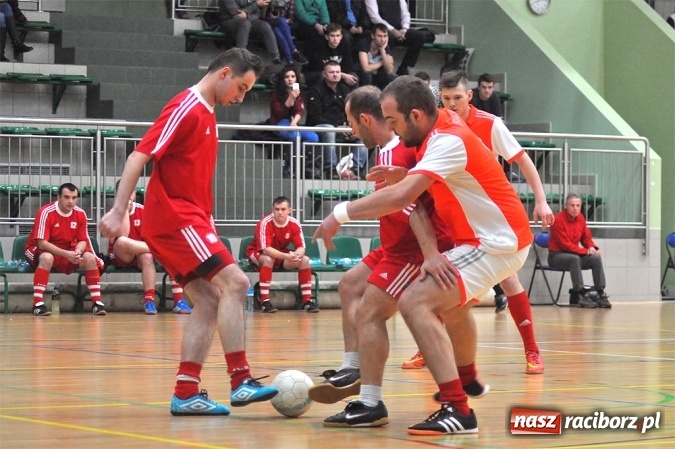 Zdjęcie w galerii na portalu naszraciborz.pl: Hit drugiej ligi dla Salonu Fryzjerskiego wiadomości z regionu