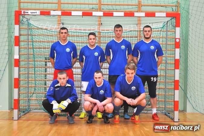 Zdjęcie w galerii na portalu naszraciborz.pl: Hit drugiej ligi dla Salonu Fryzjerskiego wiadomości z regionu