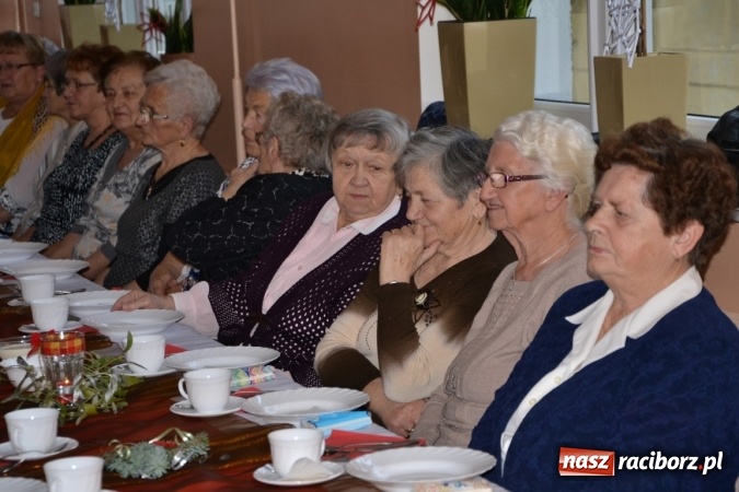 Zdjęcie w galerii na portalu naszraciborz.pl: W gminie Krzyżanowice pamiętają o starszych i samotnych wiadomości z regionu