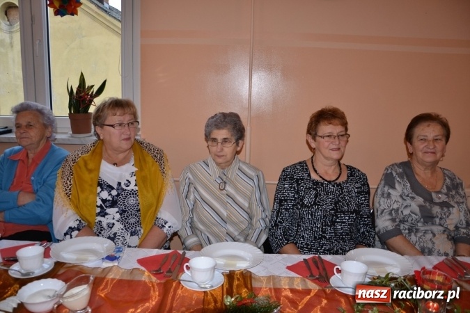 Zdjęcie w galerii na portalu naszraciborz.pl: W gminie Krzyżanowice pamiętają o starszych i samotnych wiadomości z regionu