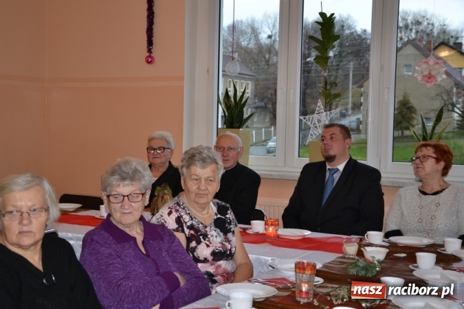 Zdjęcie w galerii na portalu naszraciborz.pl: W gminie Krzyżanowice pamiętają o starszych i samotnych wiadomości z regionu